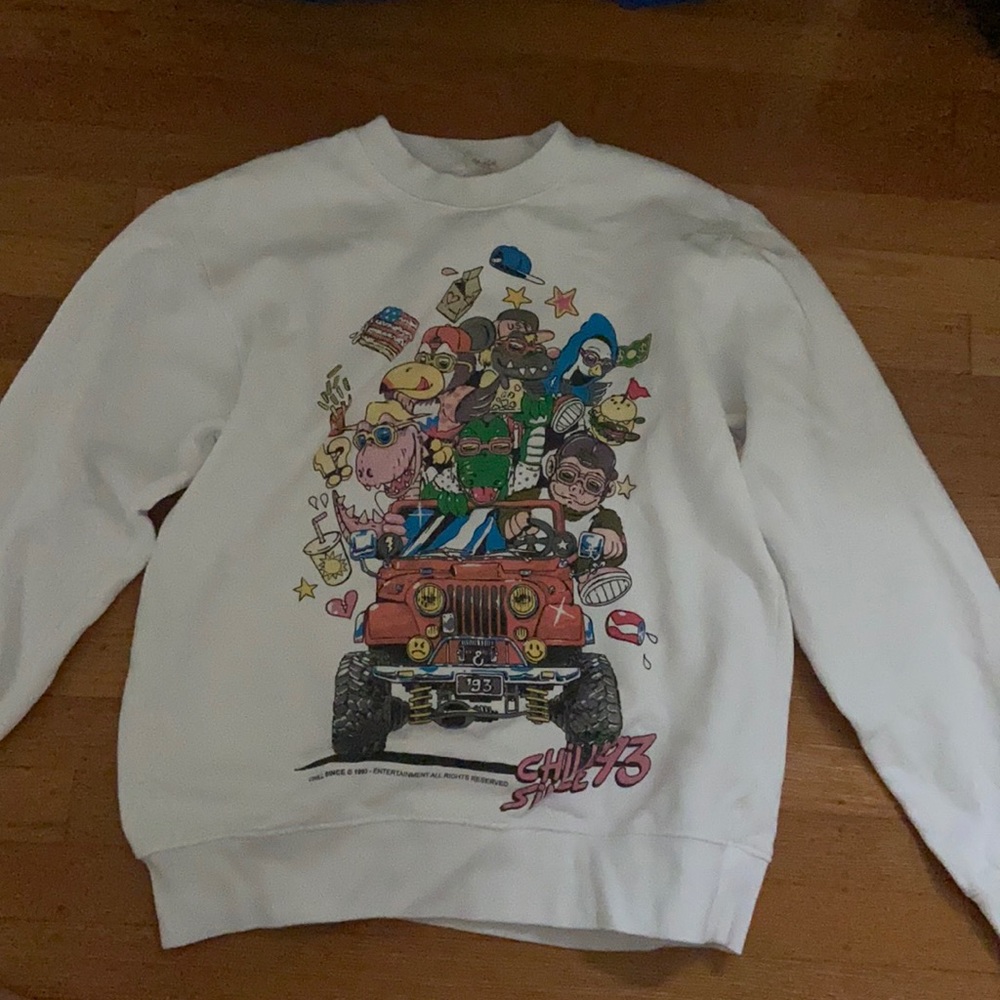 Brandy Melville Chill Since ‘93 crew neck